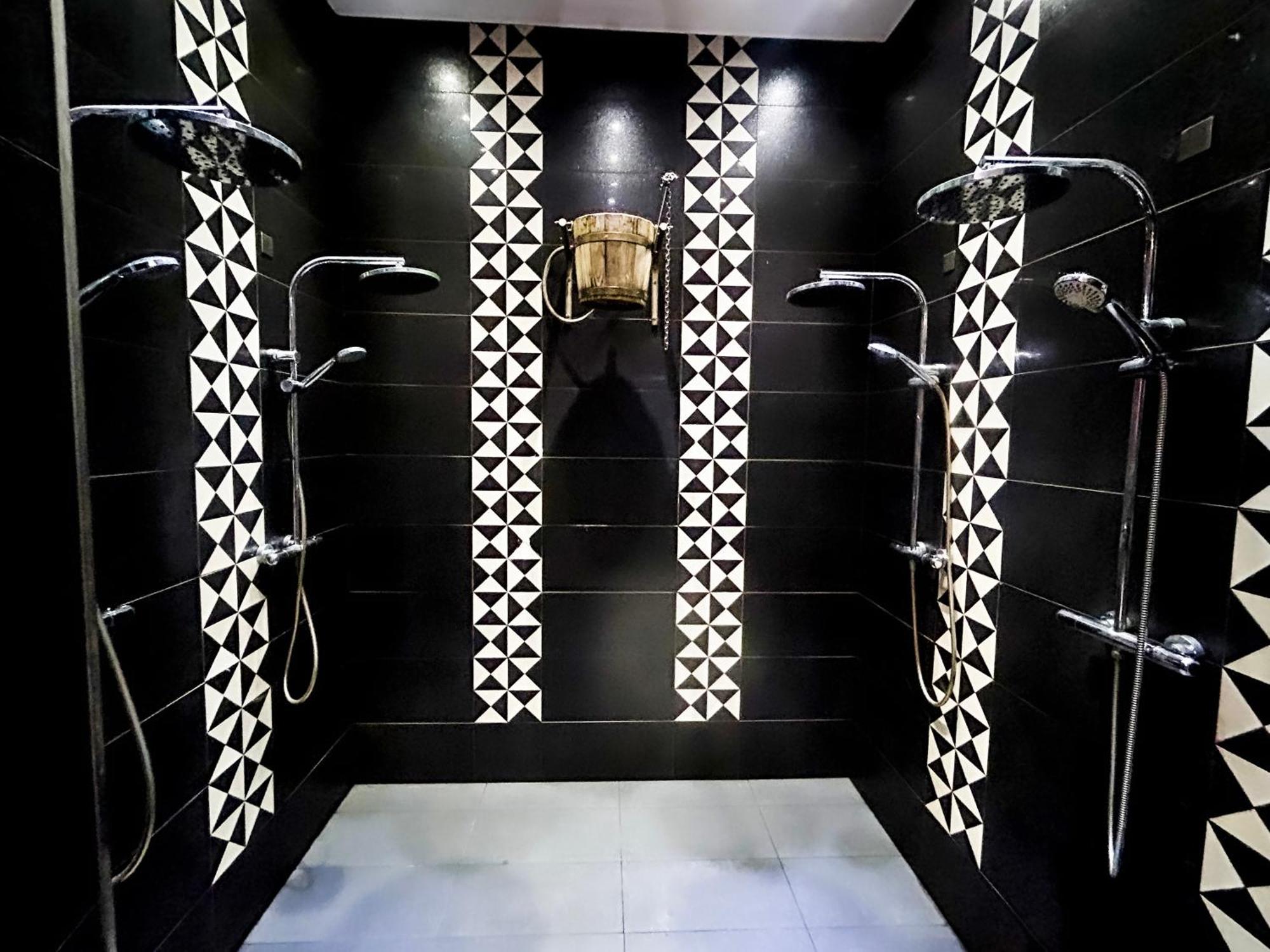 Hotel Princesa Parc Excellence Arinsal Εξωτερικό φωτογραφία Shower