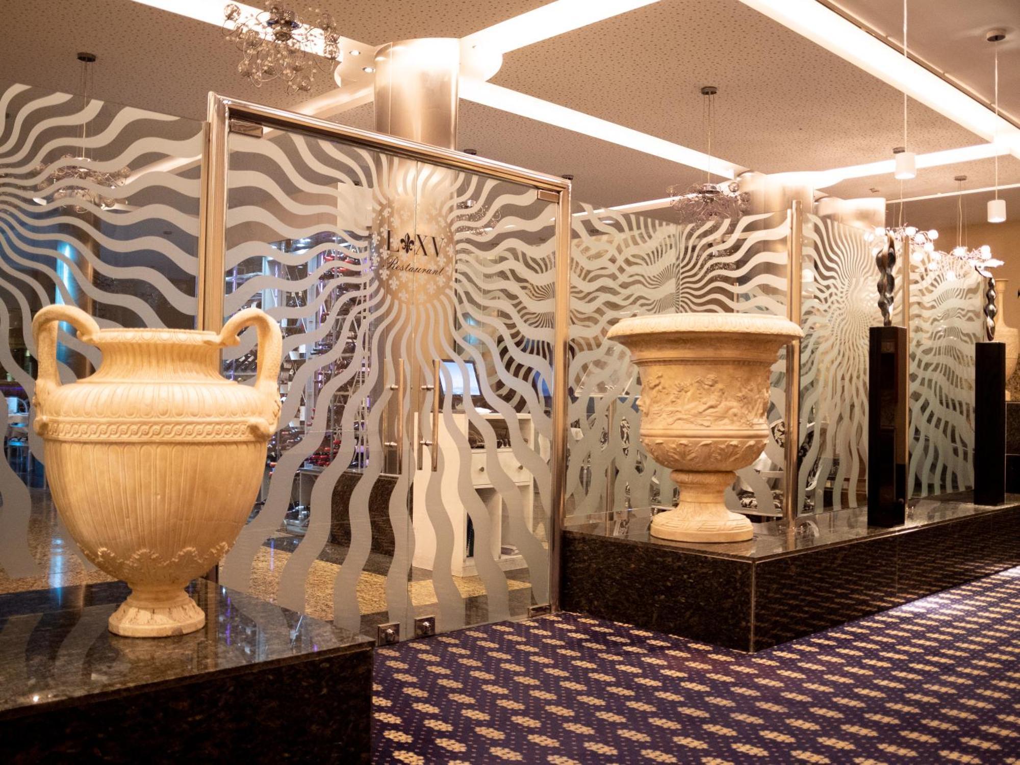 Hotel Princesa Parc Excellence Arinsal Εξωτερικό φωτογραφία The interior of the hotel