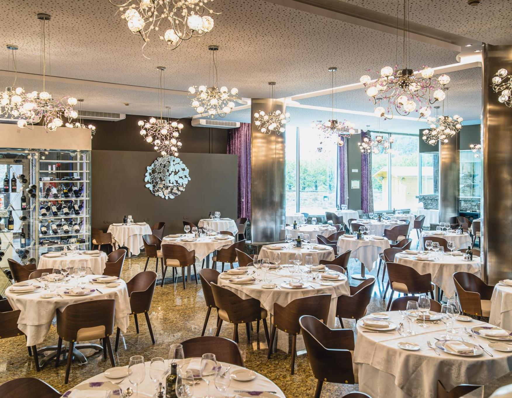 Hotel Princesa Parc Excellence Arinsal Εξωτερικό φωτογραφία Restaurant "La Table d'Or"